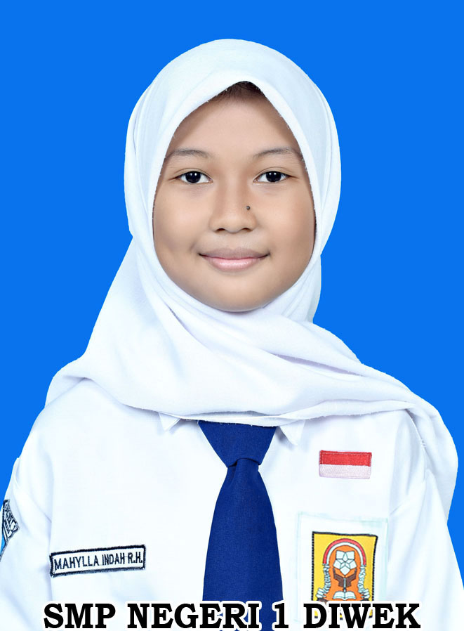 Mahylla Indah Revania Hernanda